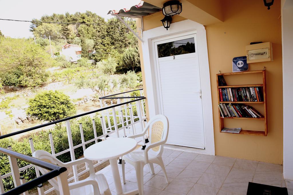 Kappatos Studios & Apartments Lassi  Ngoại thất bức ảnh